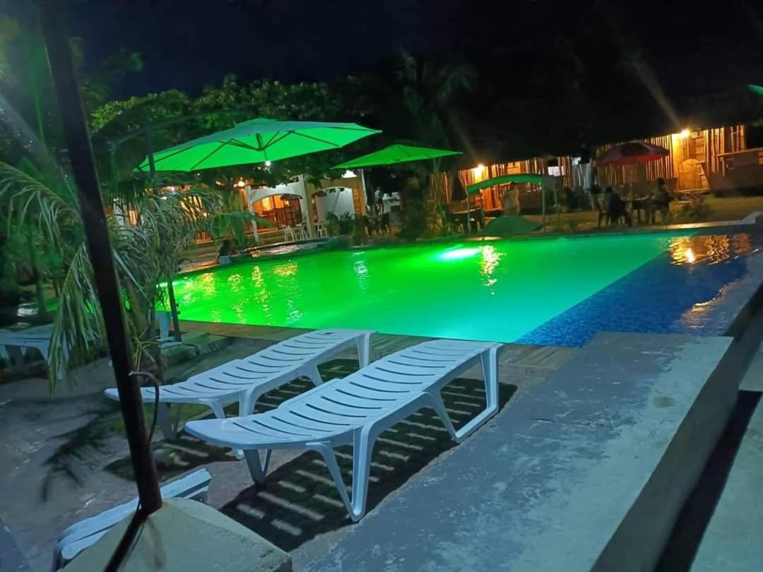 Rrj'S Beach Resort Oslob Extérieur photo